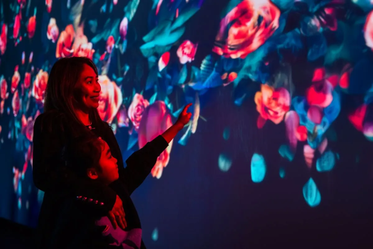 Roses - Empress Josephine_s Garden. Courtesy AGB Creative