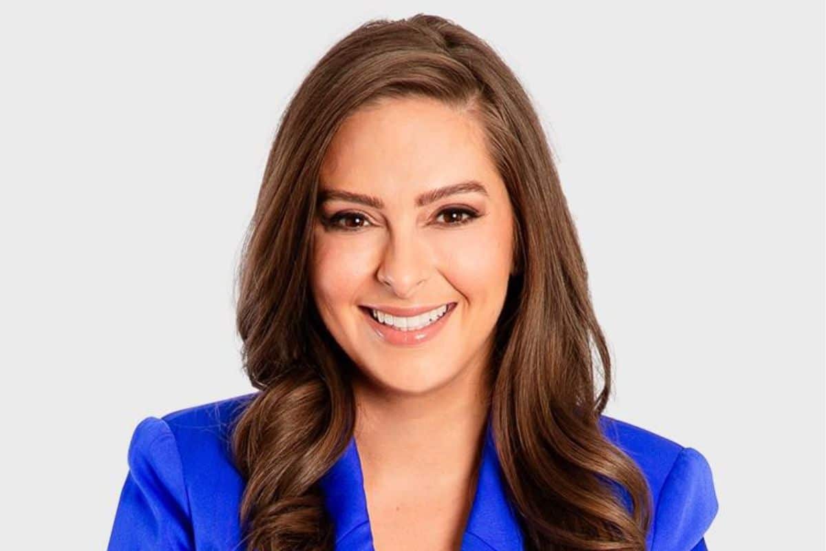 Headshot of 5AA radio host Stacey Lee.