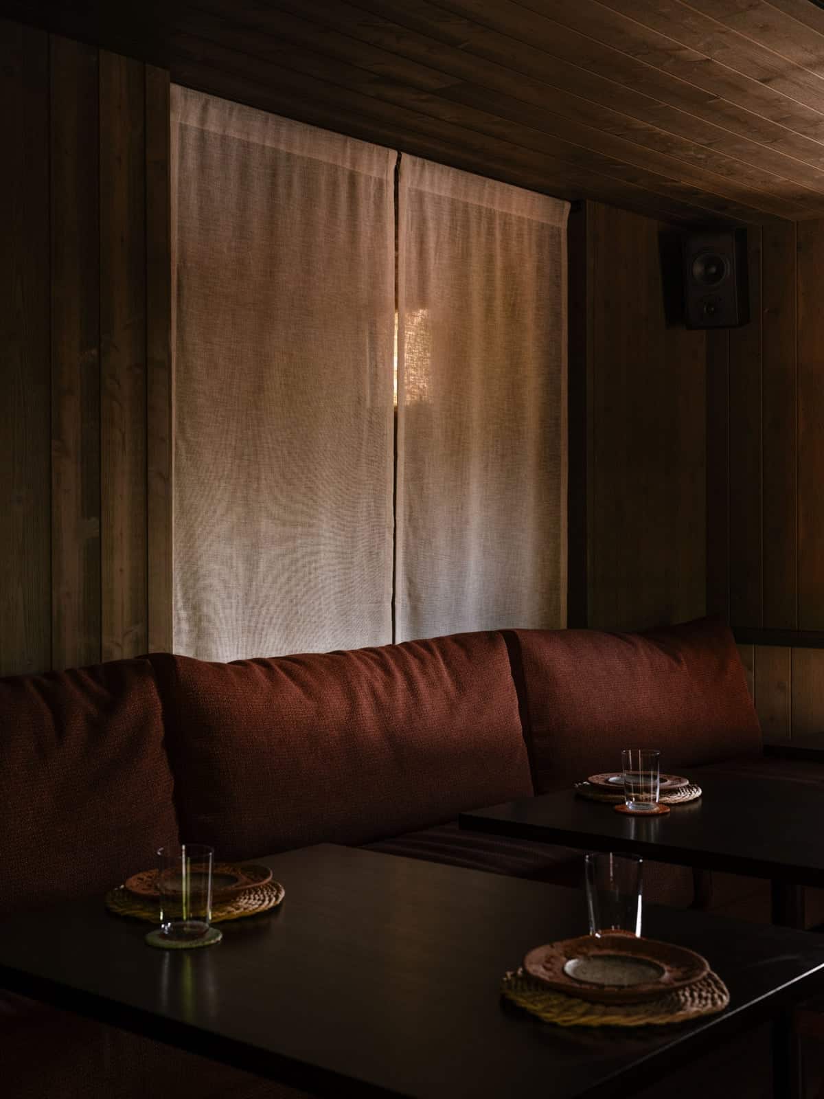 BAR CRUZ-DESIGN BY WBL-CAROLINE CAMERON-1